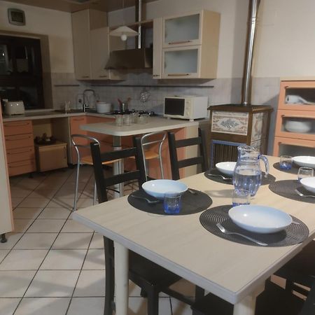 Apartament La Dimora Del Borgo Pinerolo Zewnętrze zdjęcie